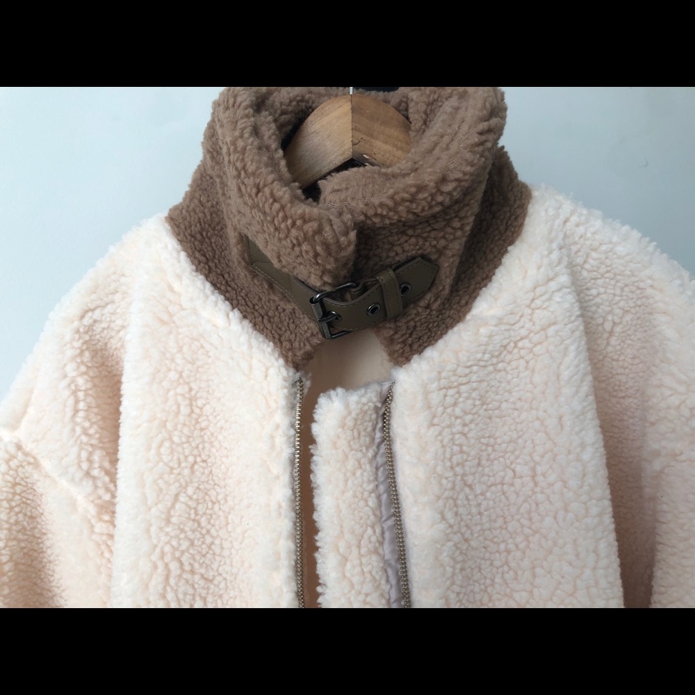 W concept cream teddy coat